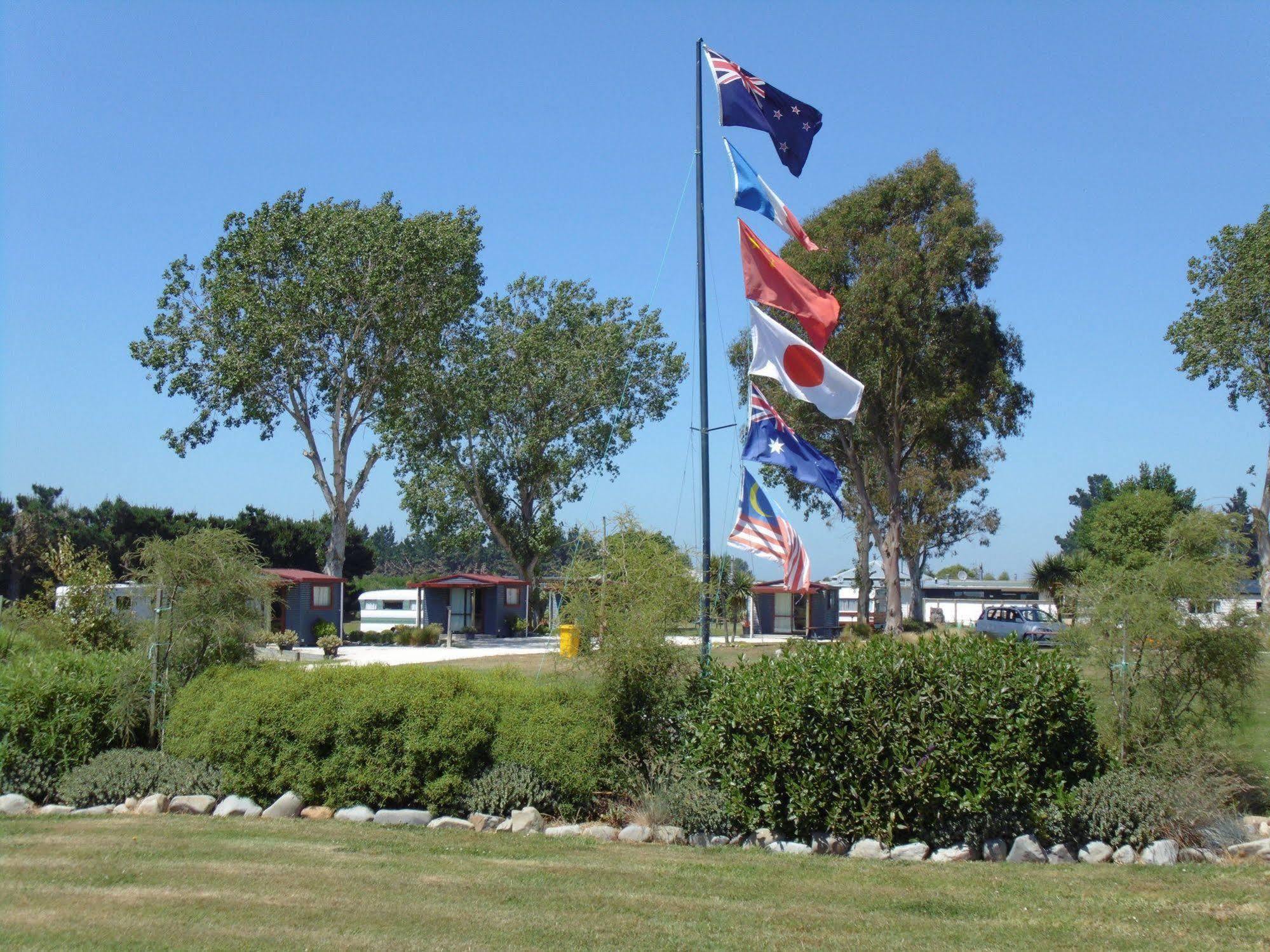 Glenavys Waitaki River Motor Camp Экстерьер фото